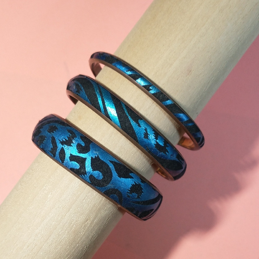 Set Of 3 Blue and Black Animal Print Bangles